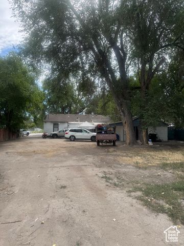 261 N REDWOOD RD, Salt Lake City, UT 84116