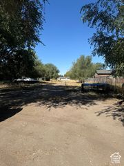 261 N REDWOOD RD, Salt Lake City, UT 84116