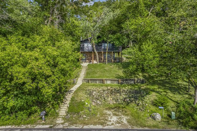 N6498 Orchard Heights ROAD, Delavan, WI 53115