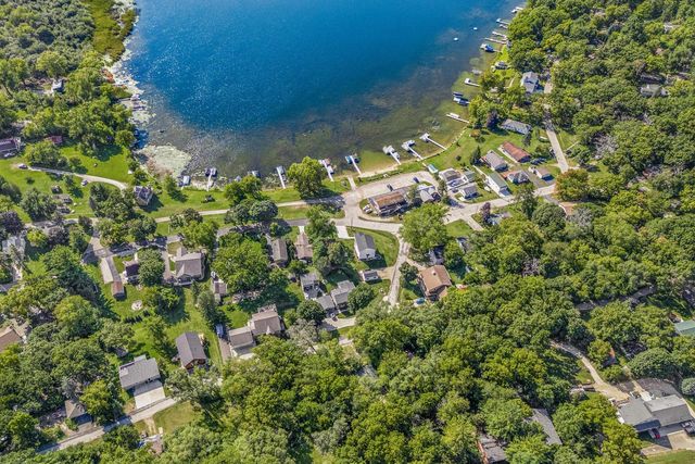 N6498 Orchard Heights ROAD, Delavan, WI 53115