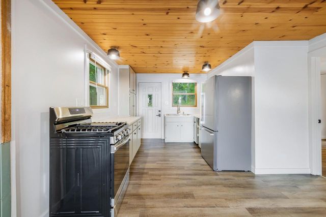 N6498 Orchard Heights ROAD, Delavan, WI 53115