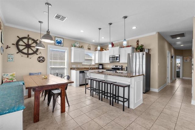 135 Ocean Shore Drive, Crystal Beach, TX 77650