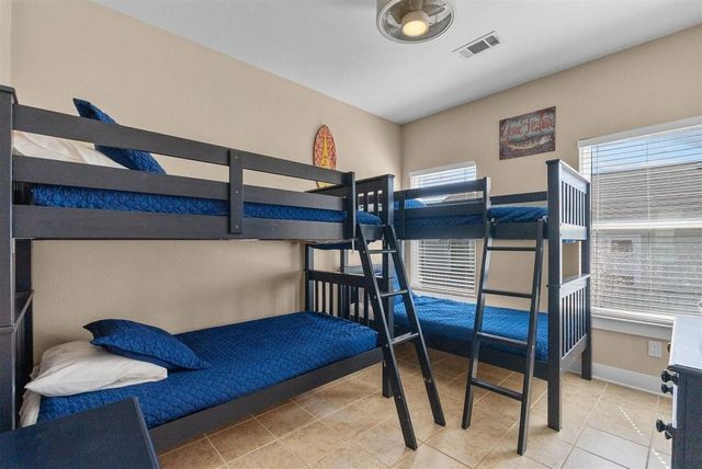 135 Ocean Shore Drive, Crystal Beach, TX 77650