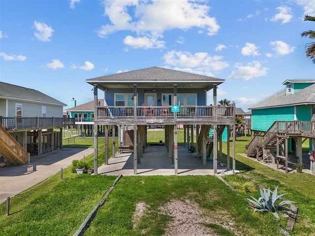 135 Ocean Shore Drive, Crystal Beach, TX 77650