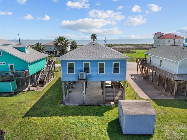 135 Ocean Shore Drive, Crystal Beach, TX 77650