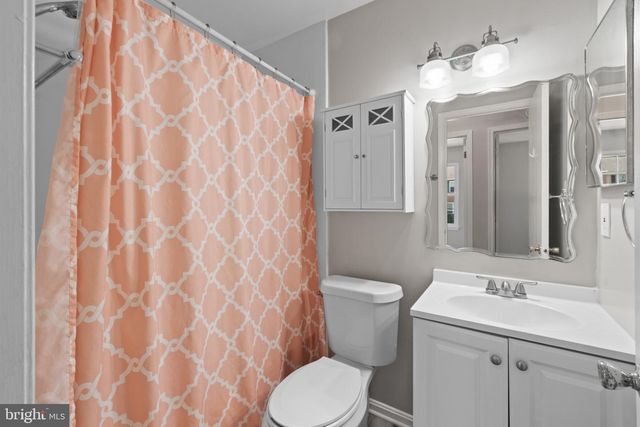 16 HARDWOOD DR, Rosedale, MD 21237