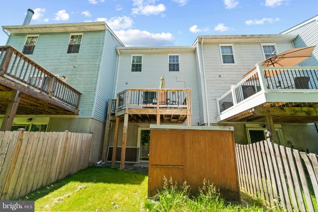 16 HARDWOOD DR, Rosedale, MD 21237