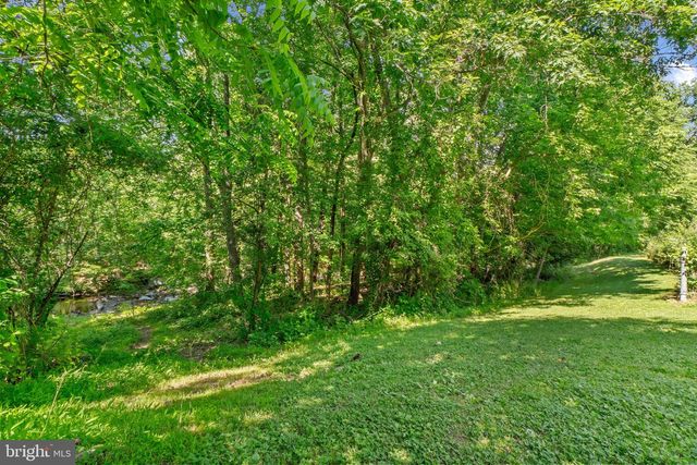 16 HARDWOOD DR, Rosedale, MD 21237