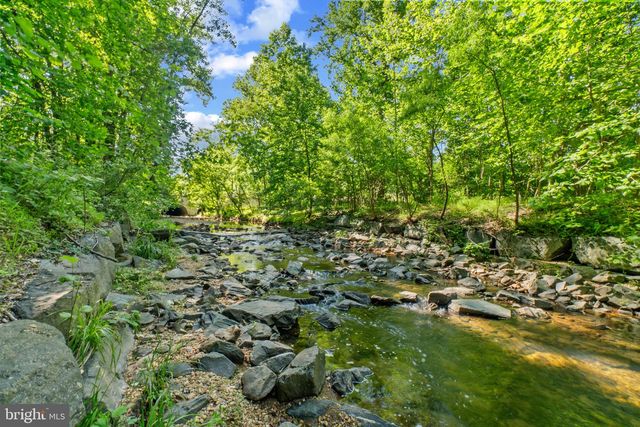 16 HARDWOOD DR, Rosedale, MD 21237
