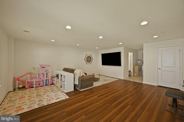 6357 WALCOTT LN, Frederick, MD 21703
