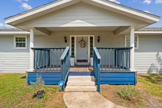 228 county road 5716, Natalia, TX 78059
