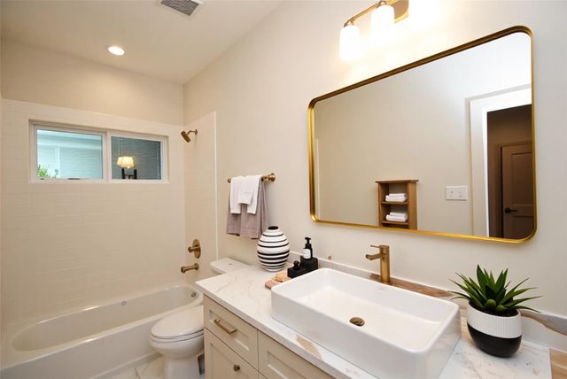 6312 Illinois Street C, Houston, TX 77021