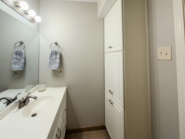 2574 Marilee Lane 23, Houston, TX 77057