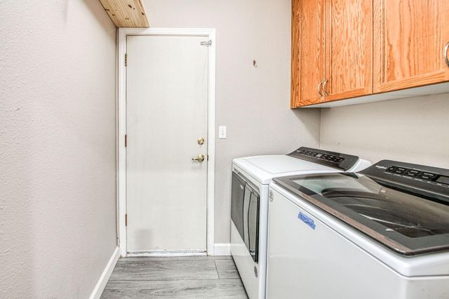 9595 N Woodrow Avenue, Fresno, CA 93720