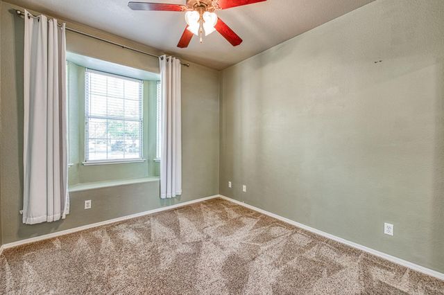 9595 N Woodrow Avenue, Fresno, CA 93720