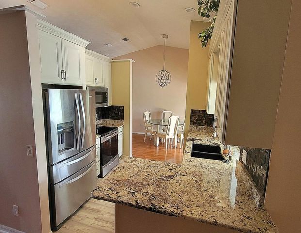 3071 SE Galt Circle, Port St. Lucie, FL 34984