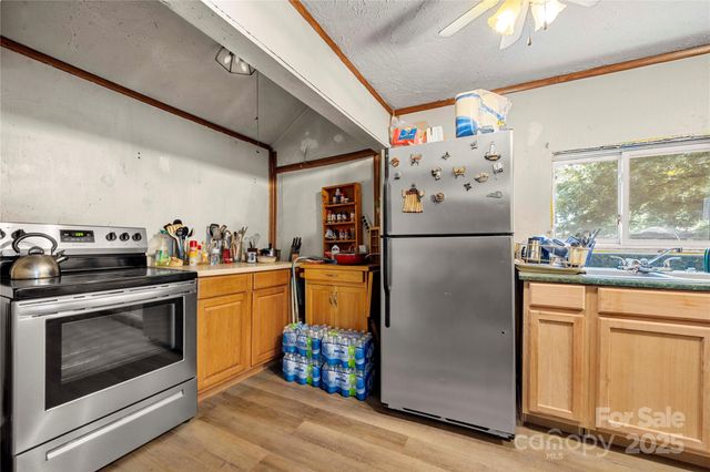 225 Institute Street, Mooresville, NC 28115