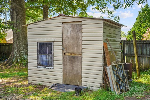 225 Institute Street, Mooresville, NC 28115