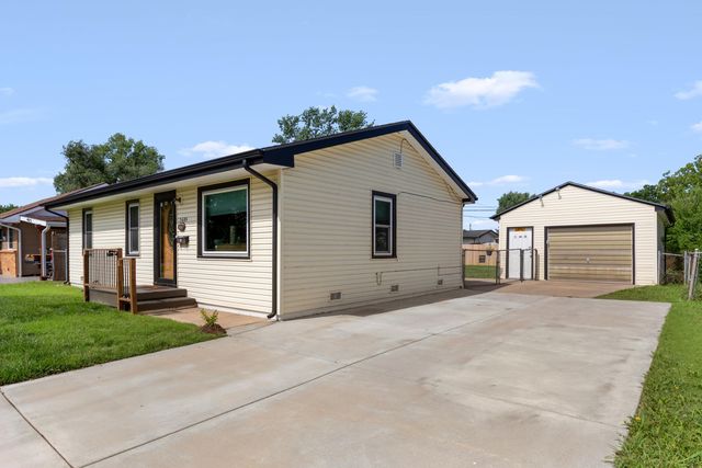 2609 S Elizabeth Ave, Wichita, KS 67217