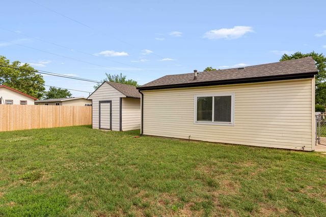 2609 S Elizabeth Ave, Wichita, KS 67217