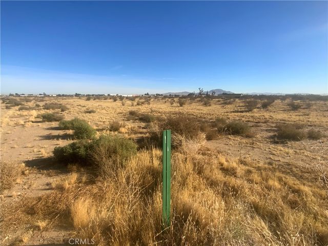 1 Air Expressway, Adelanto, CA 92301