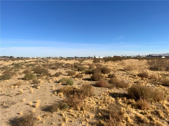 1 Air Expressway, Adelanto, CA 92301