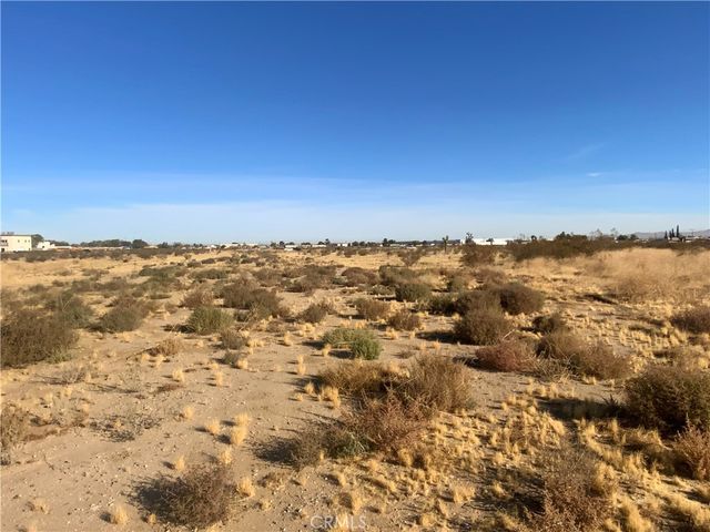 1 Air Expressway, Adelanto, CA 92301