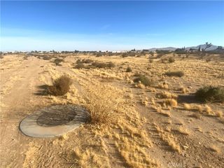 1 Air Expressway, Adelanto, CA 92301