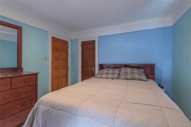 230-15 88th Avenue, Queens Village, NY 11427