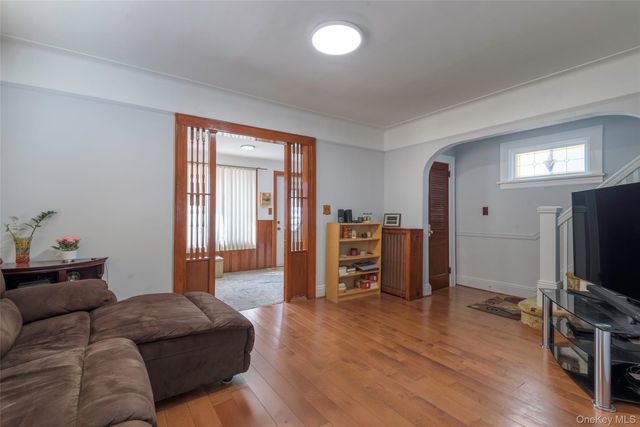 230-15 88th Avenue, Queens Village, NY 11427