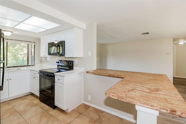 4248 RACCOON LOOP, New Port Richey, FL 34653