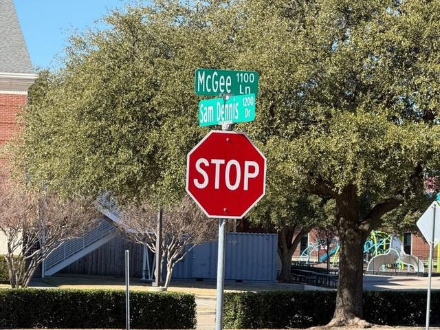 1225 Sam Dennis Drive, Lewisville, TX 75077