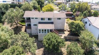 27468 Hayward Blvd, Hayward, CA 94542