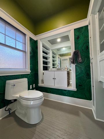2812 N WASHINGTON ST. Aly, Spokane, WA 99205