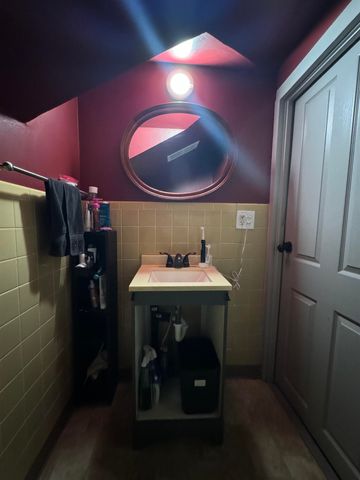2812 N WASHINGTON ST. Aly, Spokane, WA 99205
