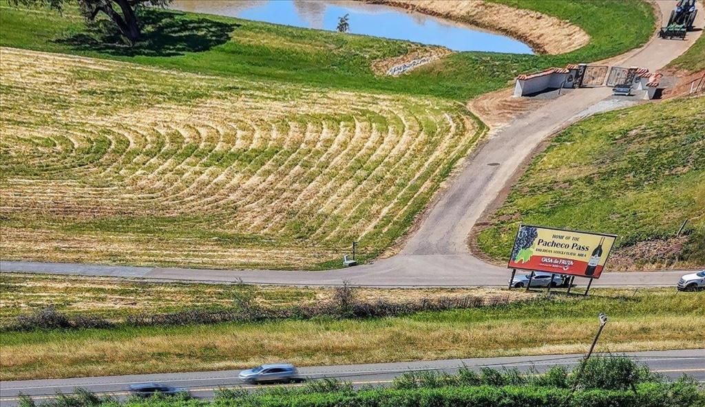 Image 17 of property listing at Pacheco Pass Hwy, Hollister, CA 95023