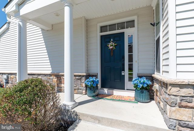 325 GOLDMAN DR, Phoenixville, PA 19460