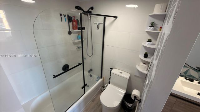 1351 NE Miami Gardens Drive 325E, Miami, FL 33179