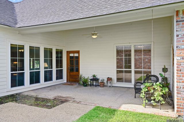 17735 Eaglewood Dr, Baton Rouge, LA 70810