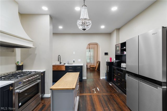 1848 Cadwell Avenue, Cleveland Heights, OH 44118