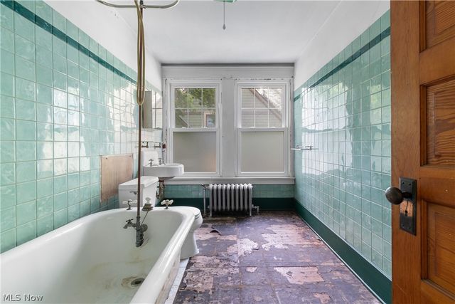 1848 Cadwell Avenue, Cleveland Heights, OH 44118