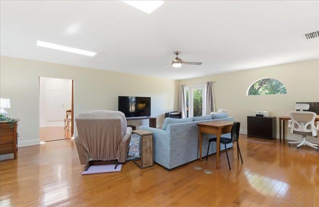 8215 COUNTRY OAKS COURT, Sarasota, FL 34243