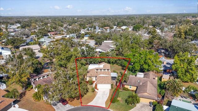 8215 COUNTRY OAKS COURT, Sarasota, FL 34243