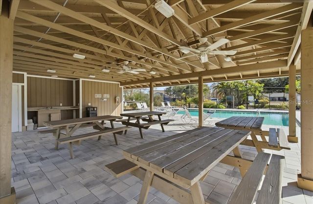 8215 COUNTRY OAKS COURT, Sarasota, FL 34243