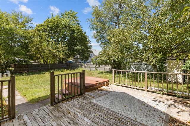 217 Bay View Avenue, Cranston, RI 02905