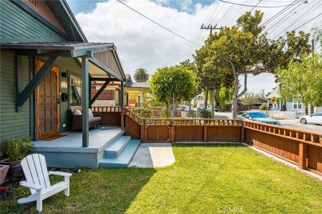 1430 Temple Avenue, Long Beach, CA 90804