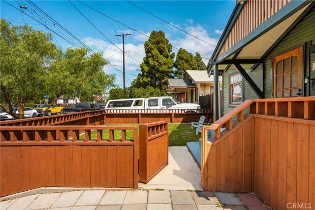 1430 Temple Avenue, Long Beach, CA 90804
