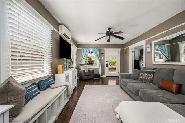 1430 Temple Avenue, Long Beach, CA 90804