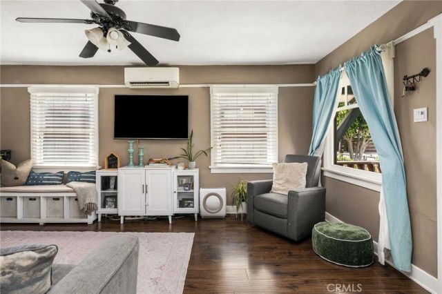 1430 Temple Avenue, Long Beach, CA 90804