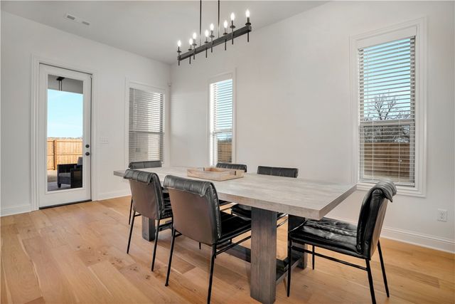 8801 Starry Night Drive, Bentonville, AR 72713